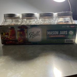 BALL Mason Jars with Lid Regular Mouth 16 oz - Case of 12